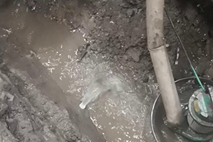 德宏地下室伸缩缝堵漏视频
